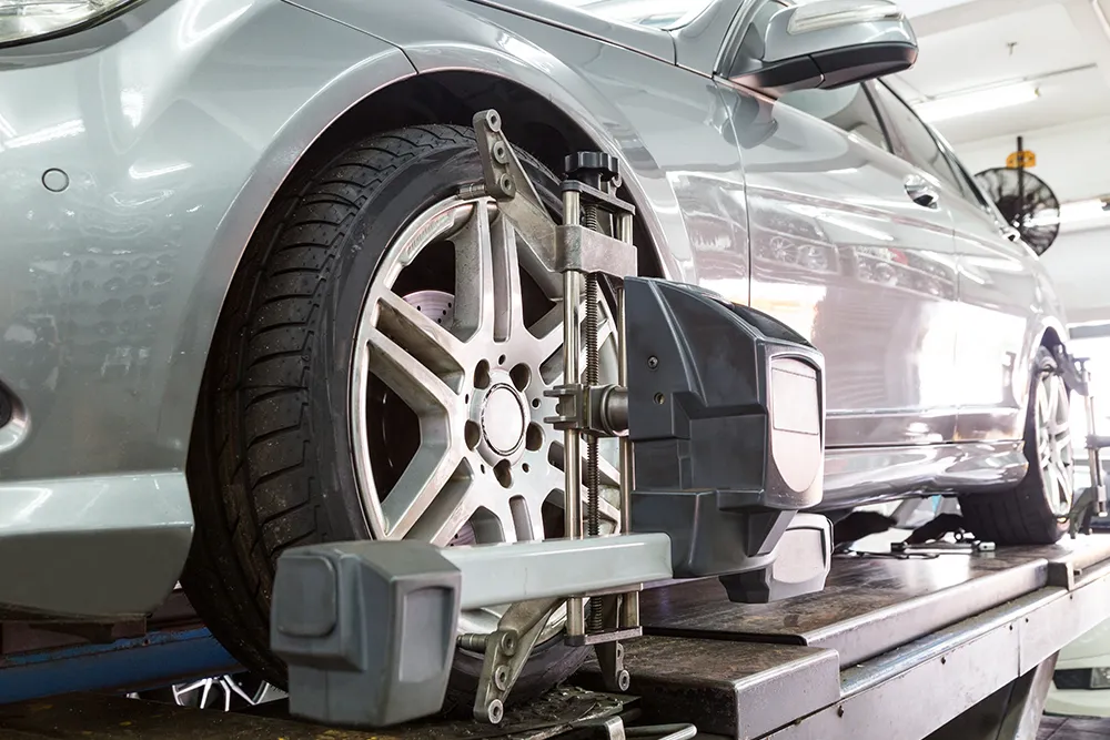 Wheel Alignment-Choose the Straight Path